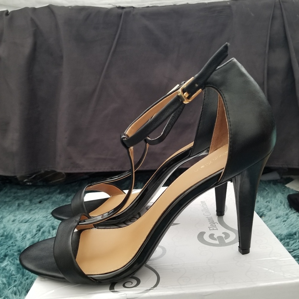 Calvin klein genuine leather heel....